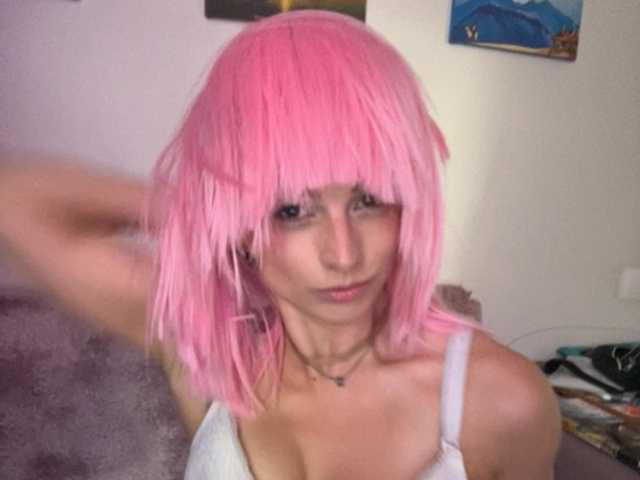 RoxyLover live cam on BongaCams