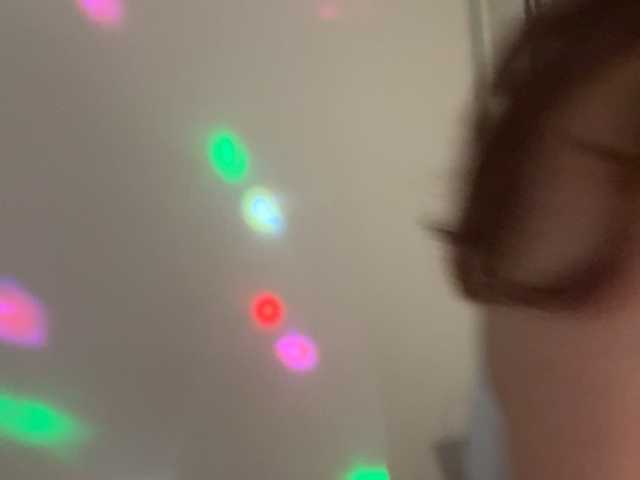 RoxyLover live cam