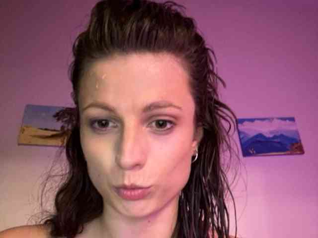 RoxyLover webcam
