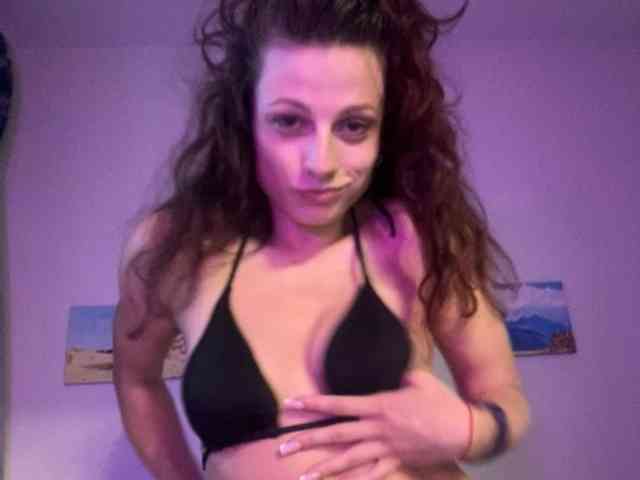 RoxyLover webcam