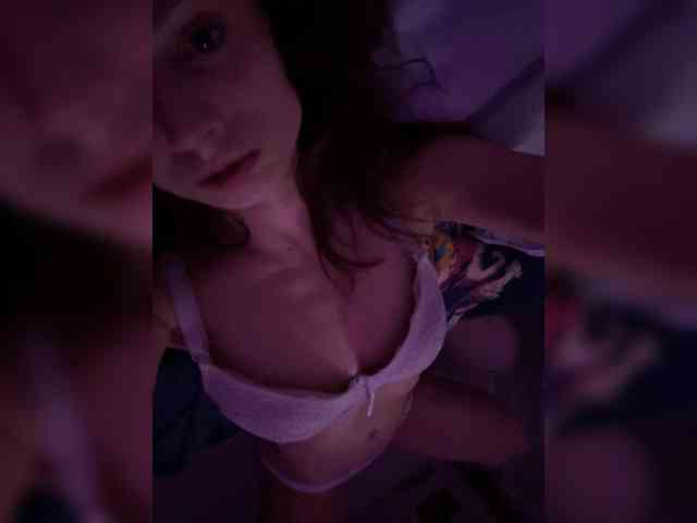 RoxyLover webcam