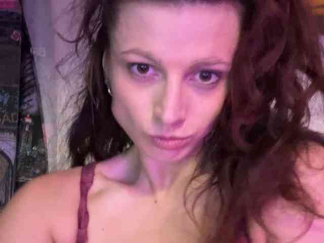 RoxyLover webcam