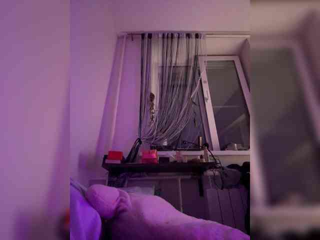 RoxyLover webcam