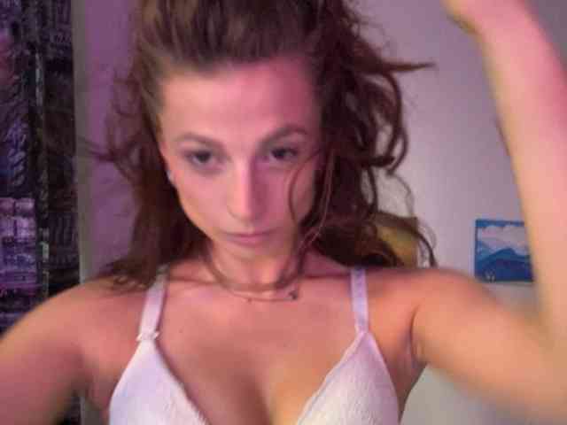 RoxyLover webcam