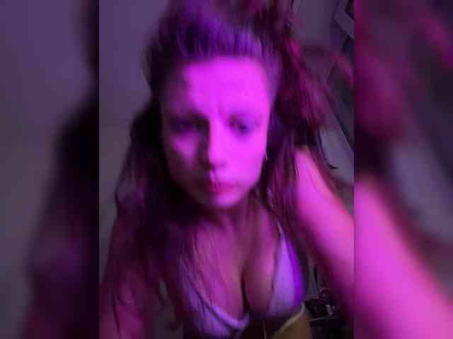 RoxyLover webcam