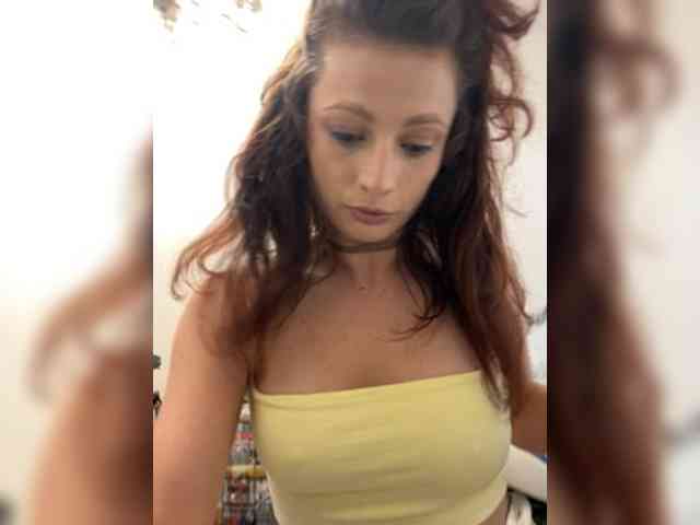 RoxyLover webcam