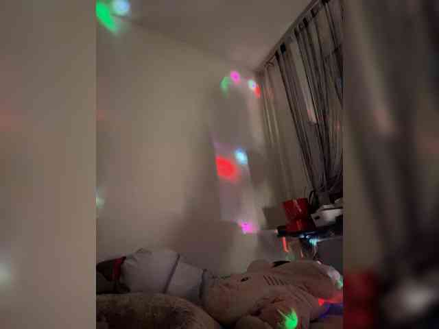 RoxyLover webcam