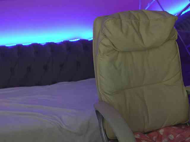 JennyLuv webcam