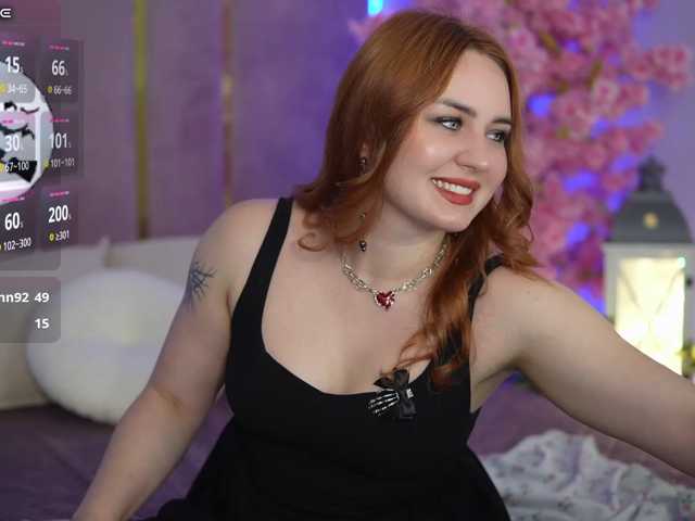 LovelyyBell live cam on BongaCams