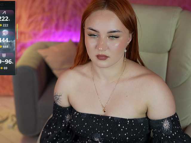 LovelyyBell live cam on BongaCams
