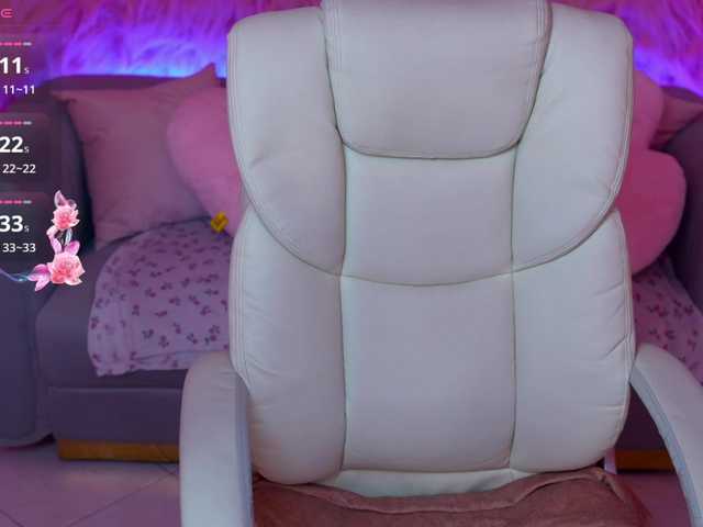 LovelyyBell webcam