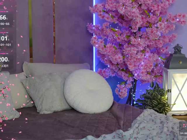 LovelyyBell live cam on BongaCams