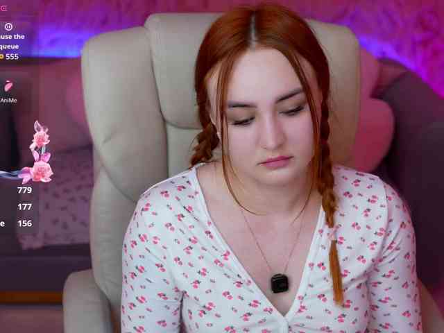 LovelyyBell webcam