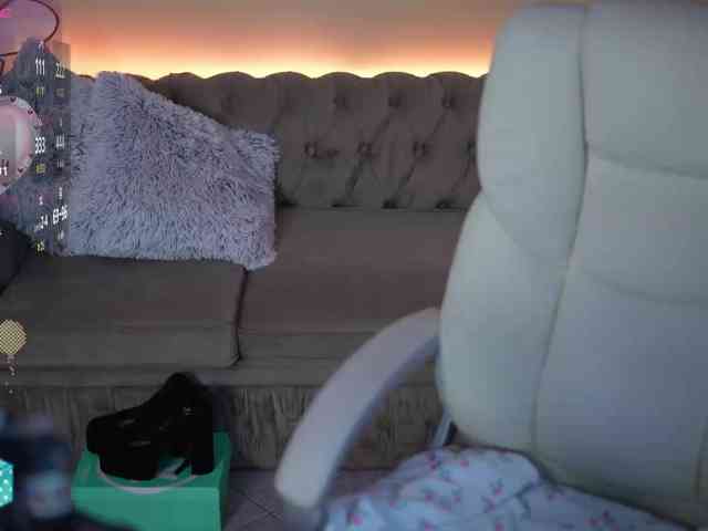 LovelyyBell webcam