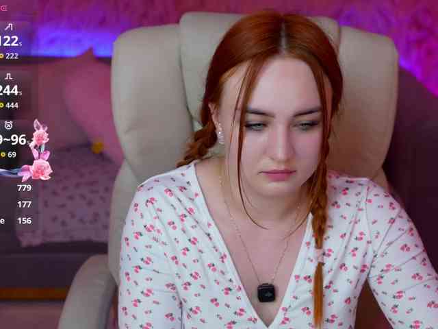 LovelyyBell webcam