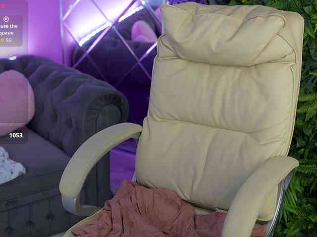LovelyyBell webcam