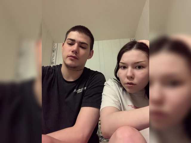 TUYA2's BongaCams show and profile