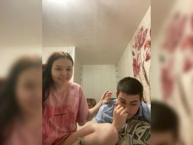 TUYA2 live cam on BongaCams