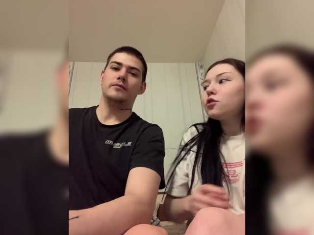 TUYA2's BongaCams show and profile