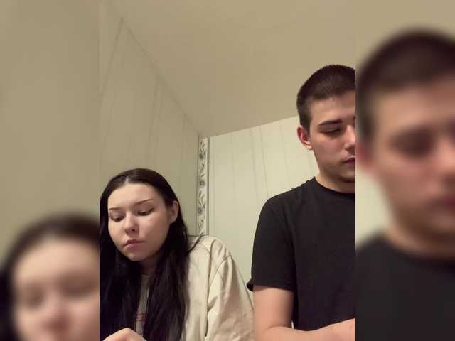 TUYA2's BongaCams show and profile