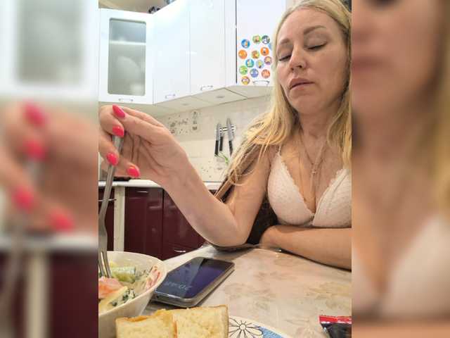 LiaLucos live cam on BongaCams