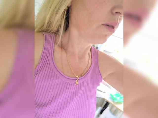 LiaLucos Sex Cam Show