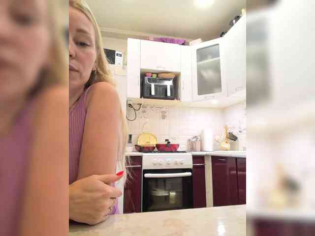 LiaLucos Sex Cam Show