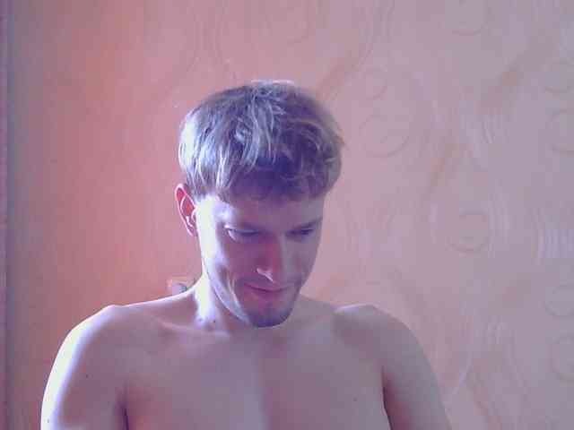 Crosbi666 Live Webcam on BongaCams