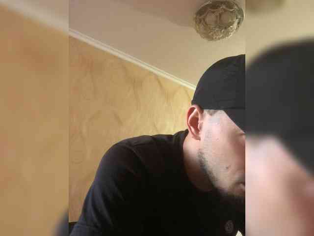 Crosbi666 Sex Cam Show