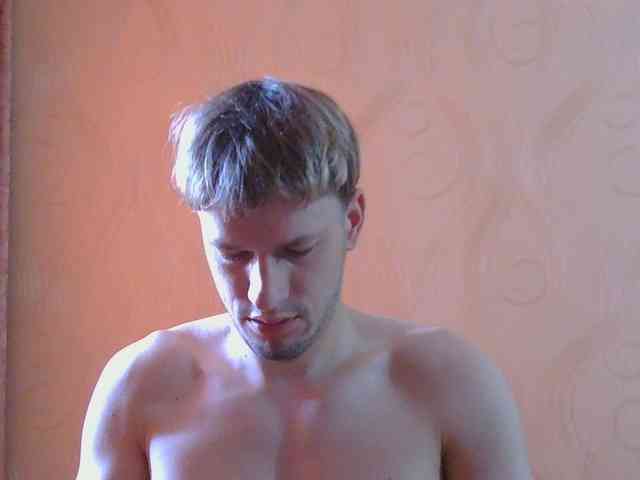 Crosbi666 Live Webcam on BongaCams