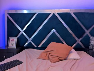 LucineArias Porn Show