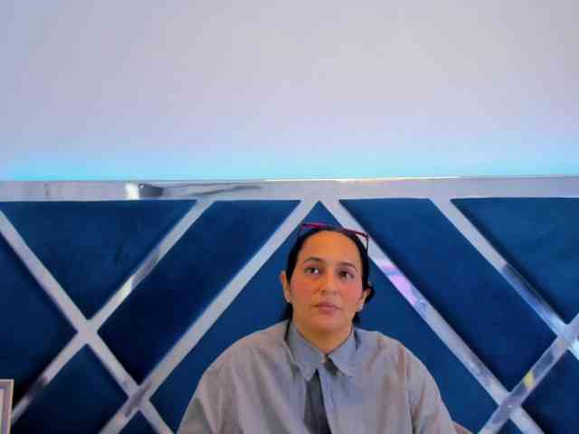 LucineArias webcam