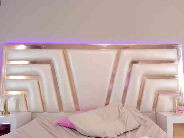LucineArias webcam