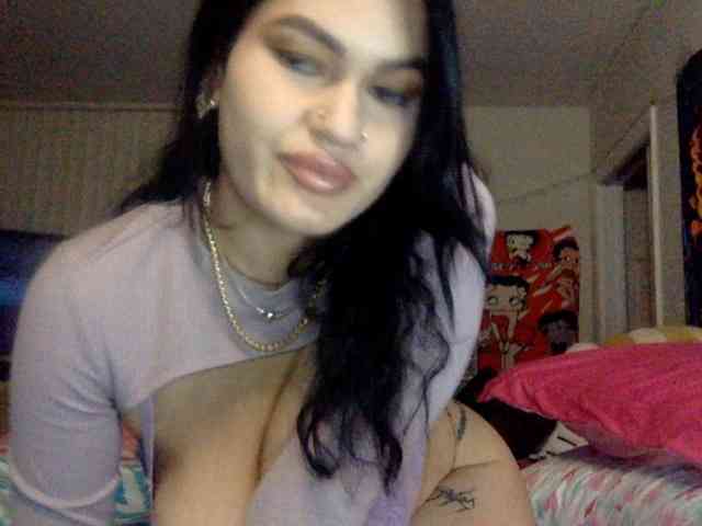 Nikkikittyx3
