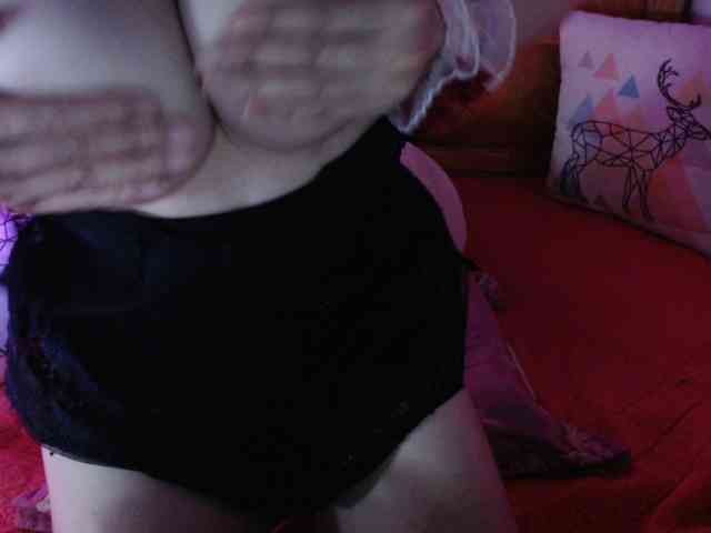 AsiaHot95 webcam