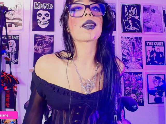 Janediaz, live now on BongaCams