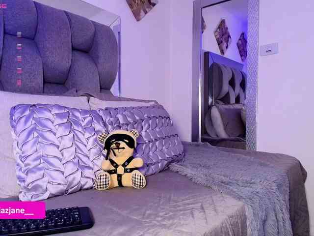 Janediaz Live Webcam on BongaCams