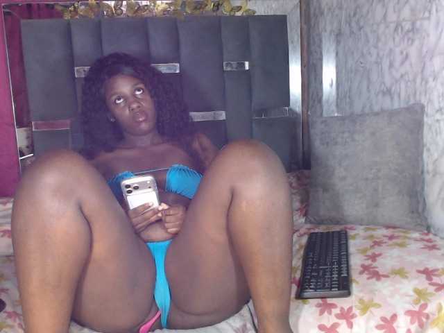 electrastunningx, en directo ahora en BongaCams
