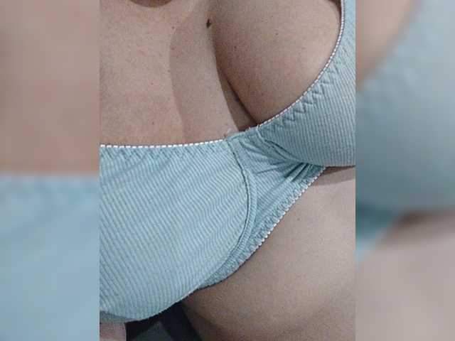 Sugarpyssi live webcam show