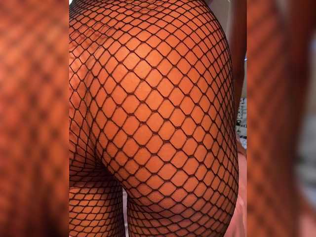 MiaSugar's BongaCams show and profile