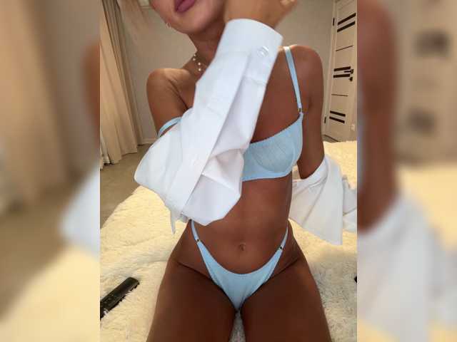 Daria_Desire webcam