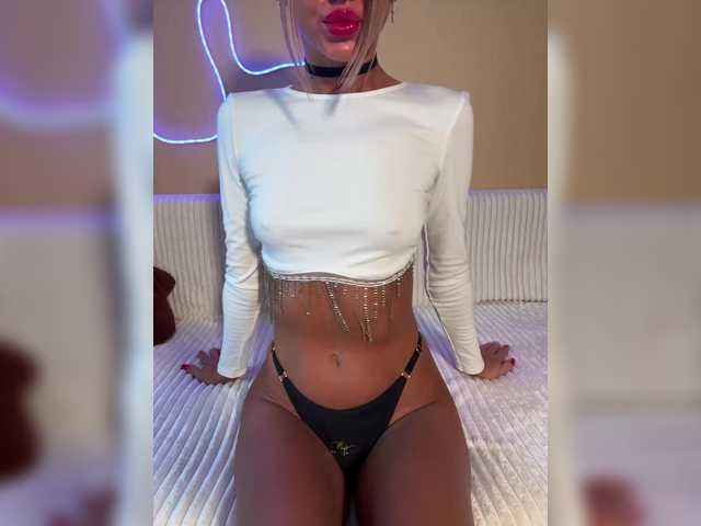 MiaSugar live cam