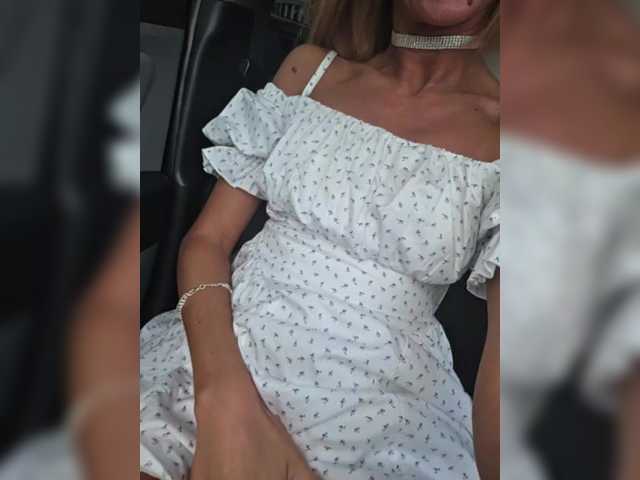 MiaSugar live cam on BongaCams