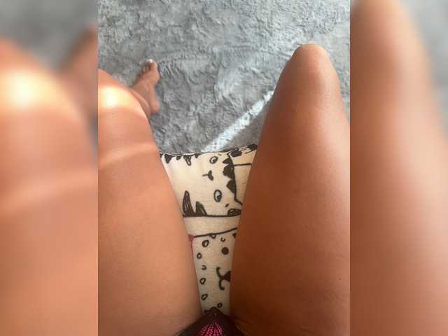 MiaSugar live cam on BongaCams