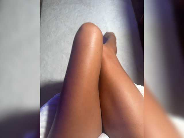 MiaSugar live cam on BongaCams