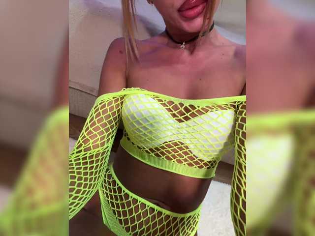 Daria_Desire webcam