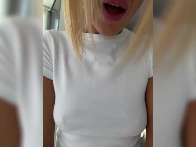 MiaSugar live cam preview