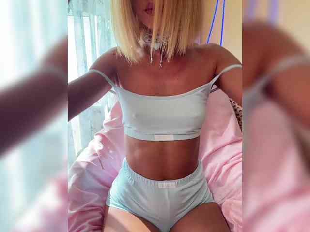 Daria_Desire webcam