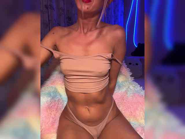 Daria_Desire webcam