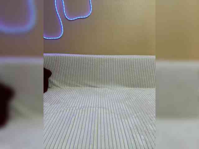 Daria_Desire webcam